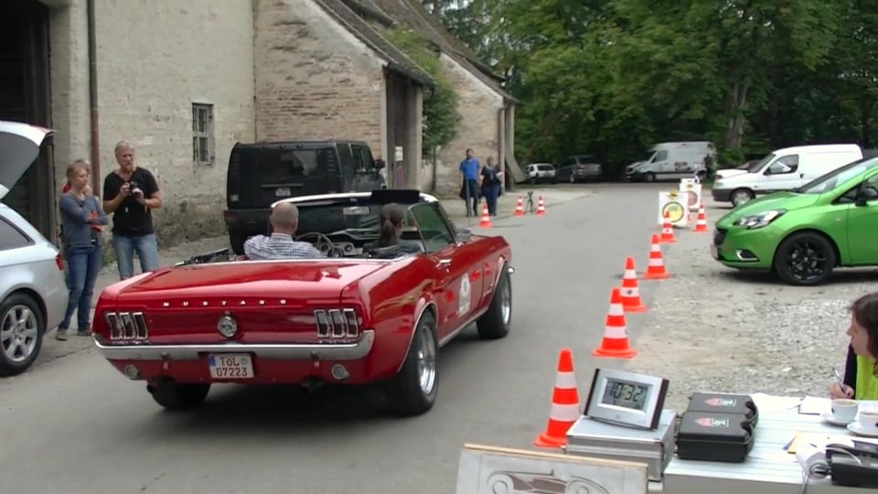 Niki Schelle testet Wetterauer Golf R