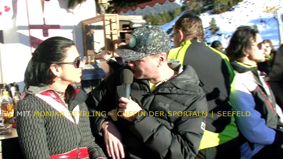 Airstream an der Küste in Schweden