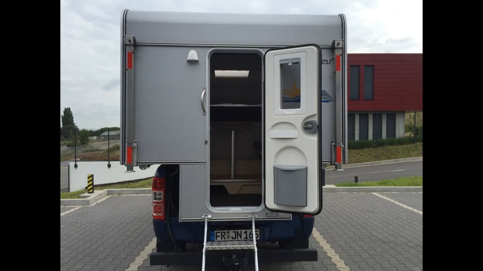 Nakatanenga Hecktürdämpfer für Land Rover Defender 2.0