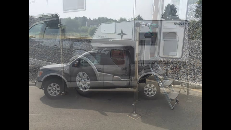 UNICAT Expedition Vehicle MAN 8X8 X 8 steering wheels