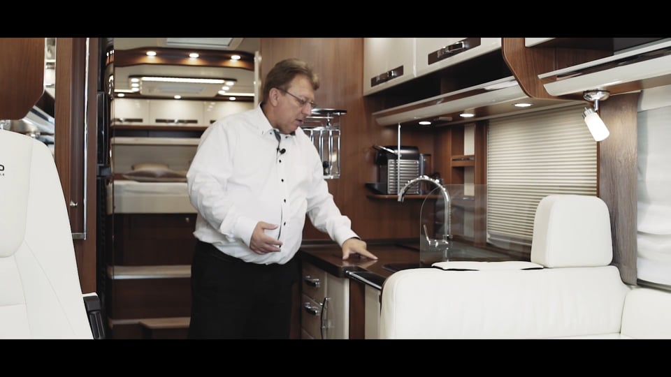 Noor Daoud: Discover the life of the Palestinian drift racer who is continuing to break down barriers.