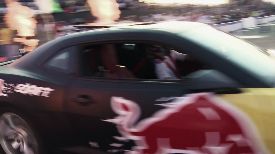 Red Bull Racing 2018 RB14 – Interview Max Verstappen and Daniel Ricciardo