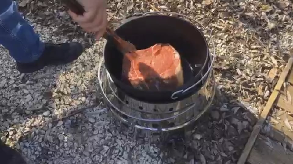 Gepanzerter Wasserwerfer für den zivilen Einsatz