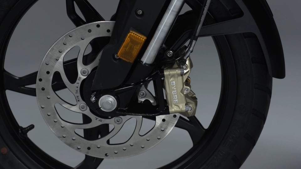 New Jaguar XE 300 Sport Edition wins gripping ice race...