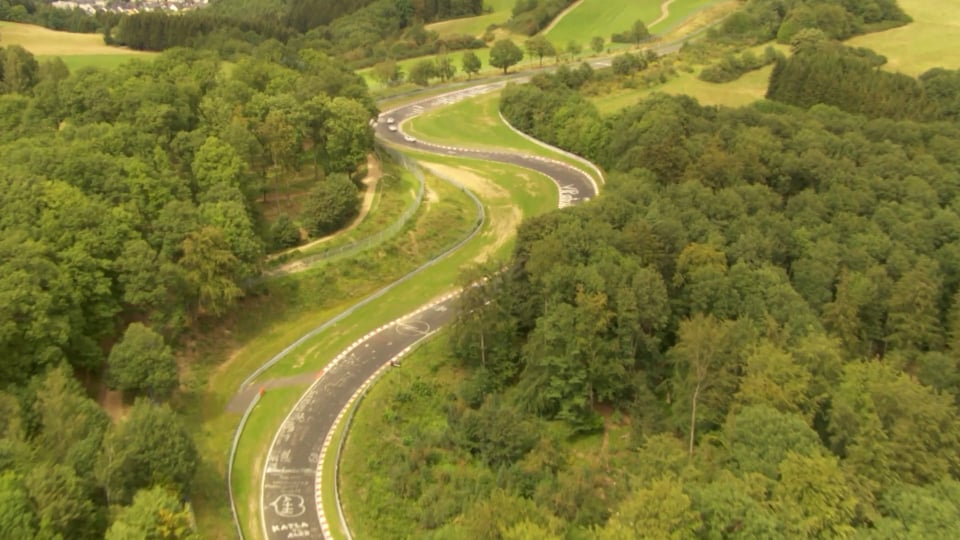 First challenge – Porsche Motorsport 2016 | 17