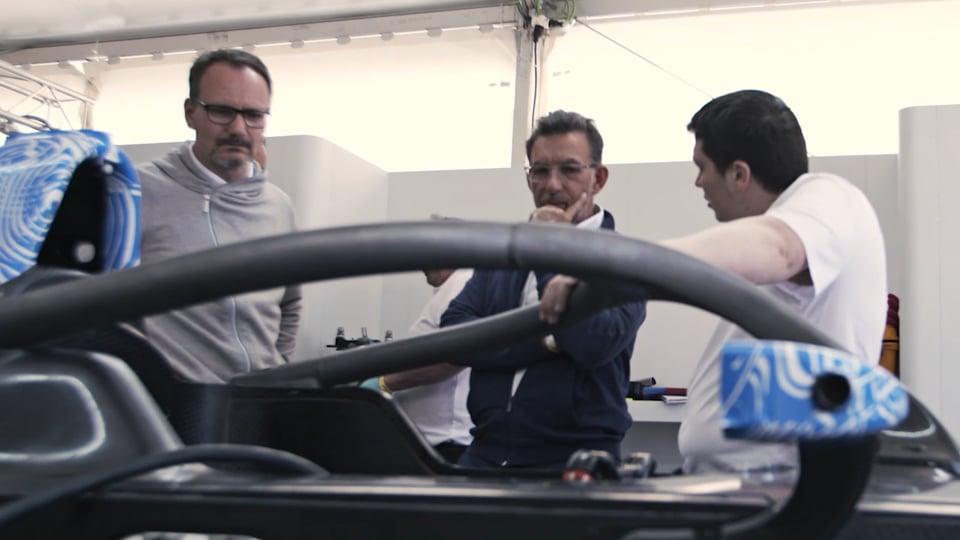 The new BMW Z4 M Roadster and the new BMW Z4 Roadster