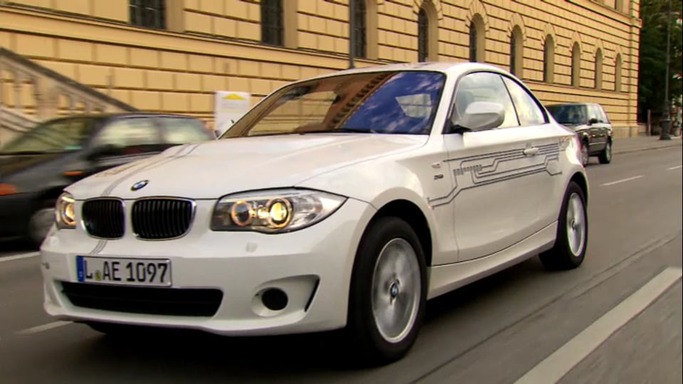 LEICHTBAU FÜR EIN DYNAMISCHES FAHRERLEBNIS