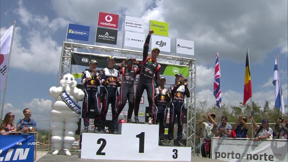 Audi Q7 - Animation Prädiktiver Effizienzassistent mit ACC