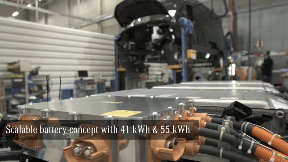 Mike Horn und die G-Klasse - zwei Extremsportler erreichen den legendären K2...