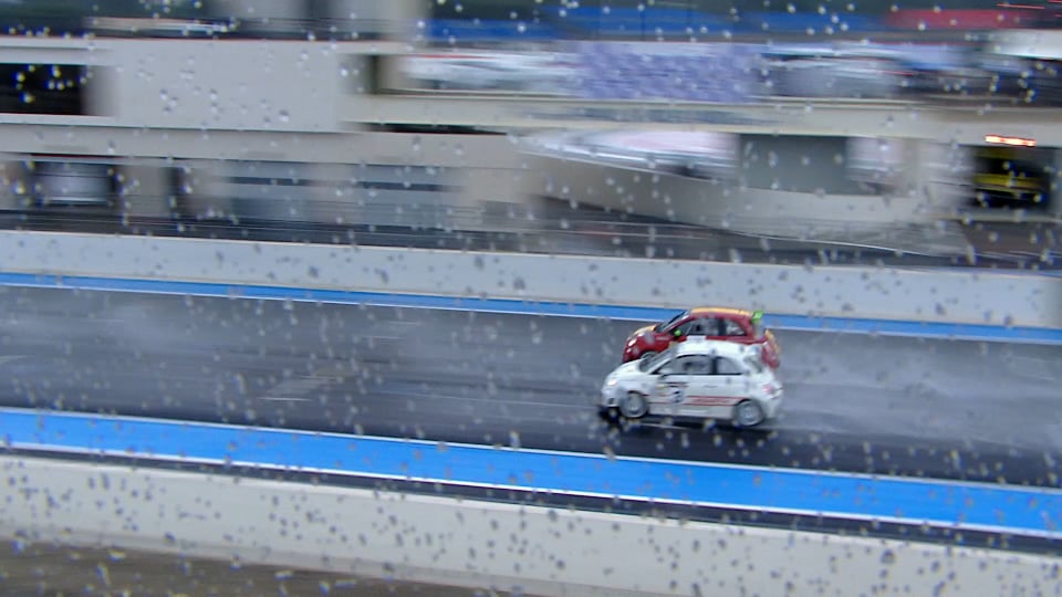  Seat - A record studio in your car