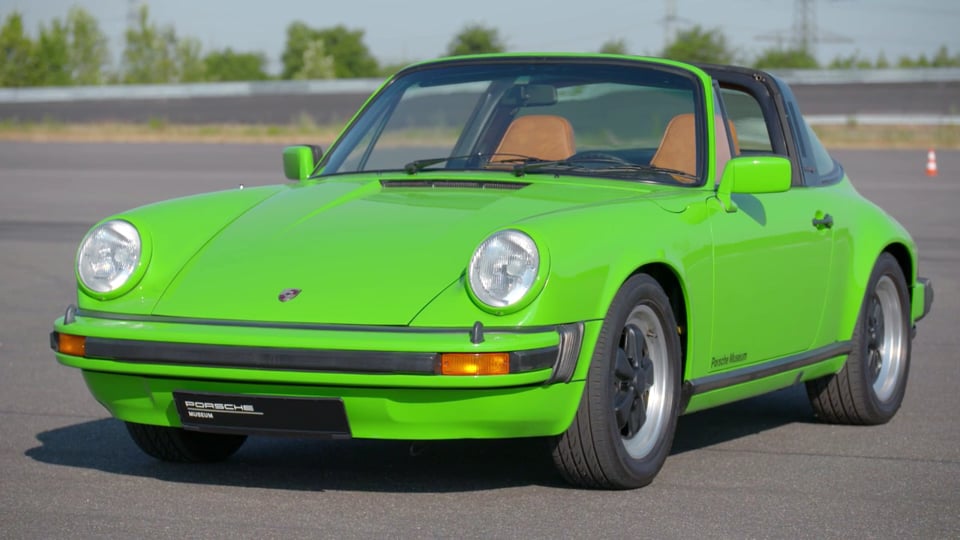  First Ever Life-Size and Drivable LEGO Technic Bugatti Chiron Is a Pioneering Piece of Engineering and Design