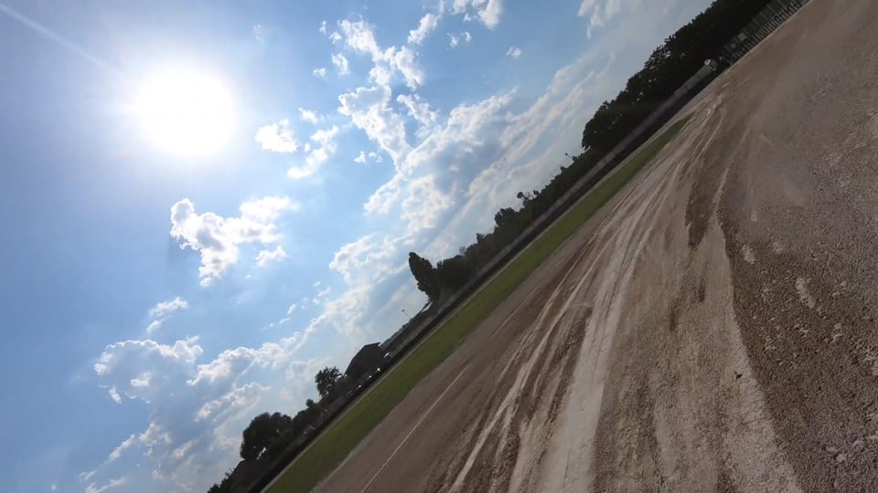 BMW Motorrad präsentiert autonom fahrende BMW R 1200 GS. Ausblick auf Sicherheit und technische Zukunft des Motorrads in Miramas