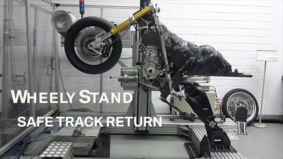 Inventur aus der Luft: ŠKODA AUTO testet autonome Drohne im Logistikbereich